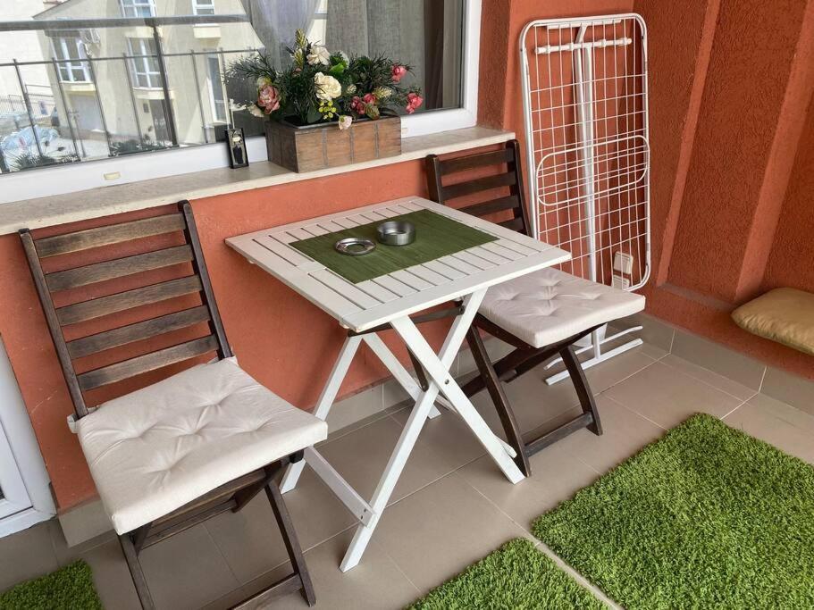 Lovely 1-Bedroom Apartament With Free Parking โซเฟีย ภายนอก รูปภาพ
