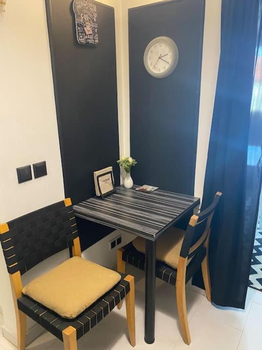 Lovely 1-Bedroom Apartament With Free Parking โซเฟีย ภายนอก รูปภาพ